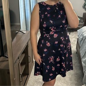 SUPER CUTE FLORAL DRESS